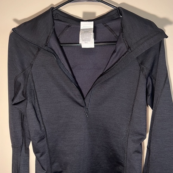 Under Armour Women’s ColdGear 1/4 Authentic zip - Picture 3 of 4